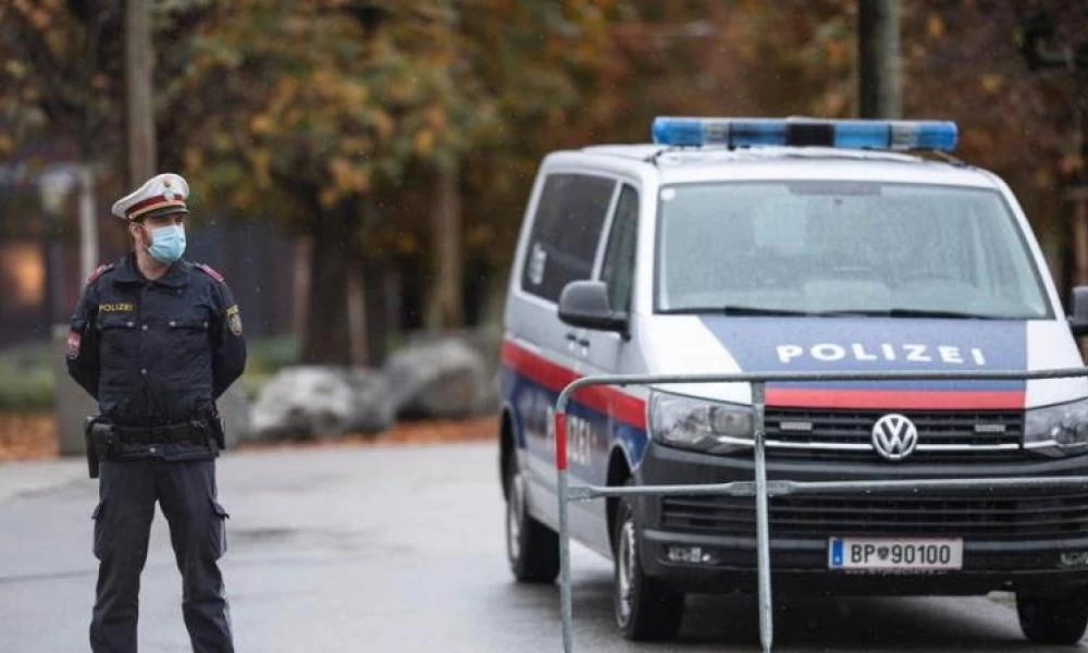 Συναγερμός στη Βιέννη - Πληροφορίες για πυροβολισμούς σε συναγωγή